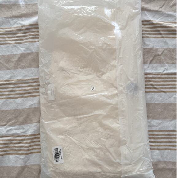 Taylor Swift NIB | Official RED (TV) Cream Cable Knit Cardigan Sweater | size XS - Picture 4 of 12